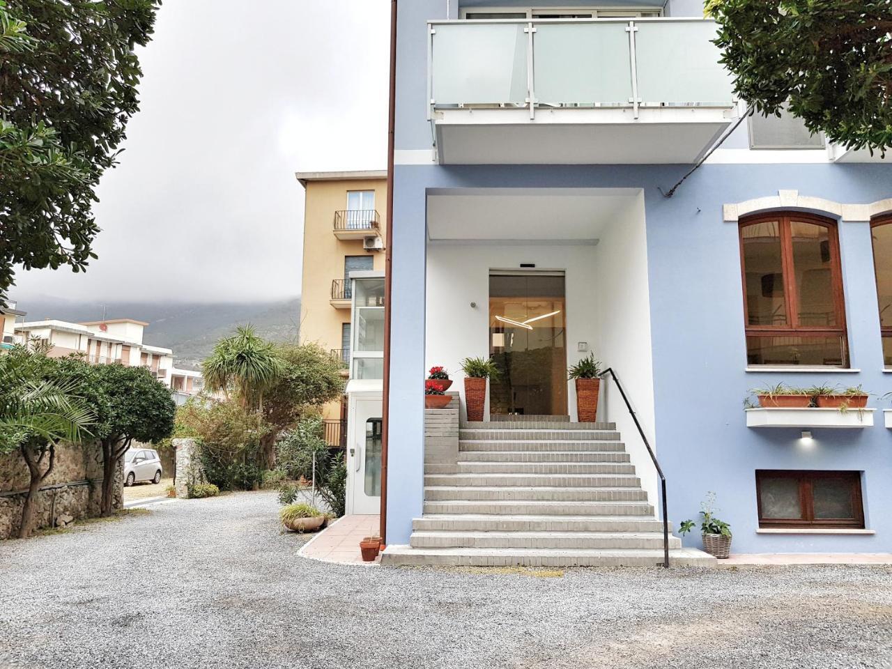 Residence Argentina R.T.A. 스포토르노 외부 사진